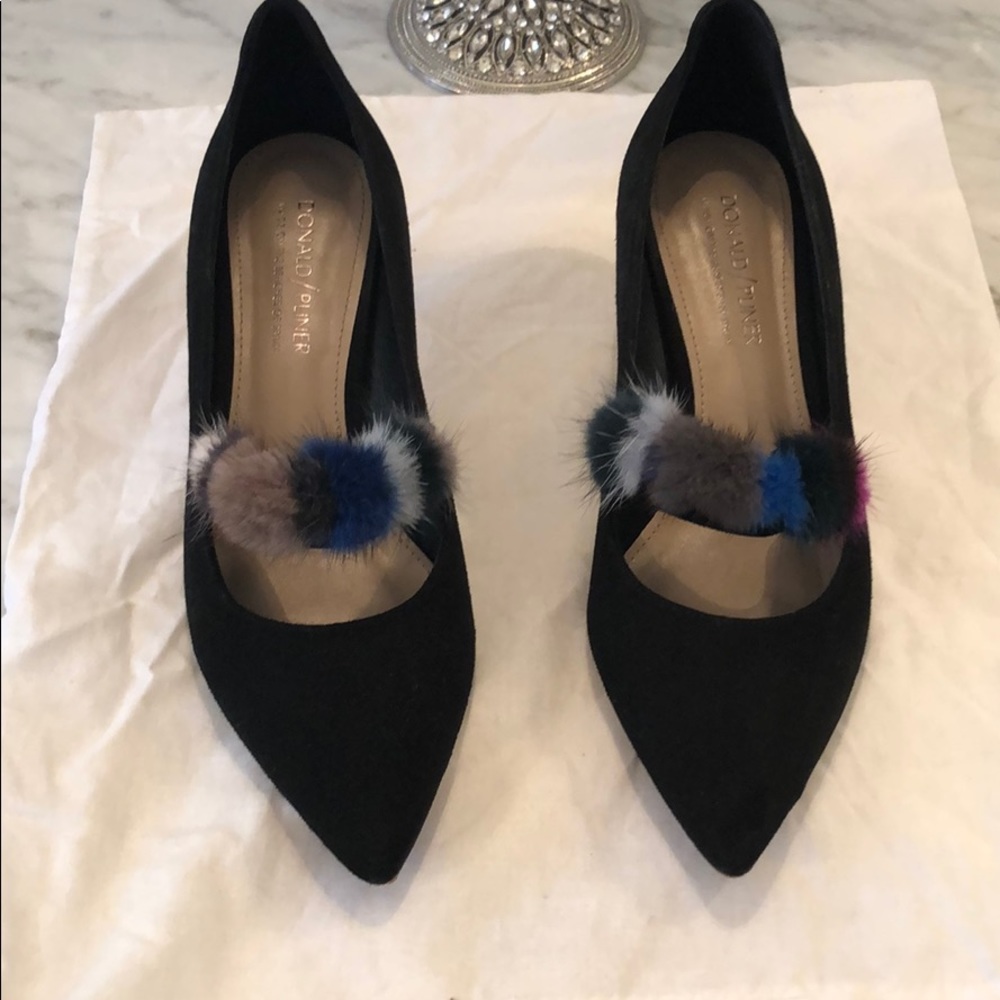 Classic Donald Pliner Black and mink kitten heels